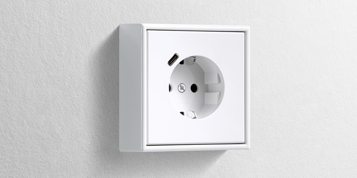 Erweiterter Anschlussraum für die Nachrüstung bei CuA Elektrotechnik GbR in Neuhemsbach
