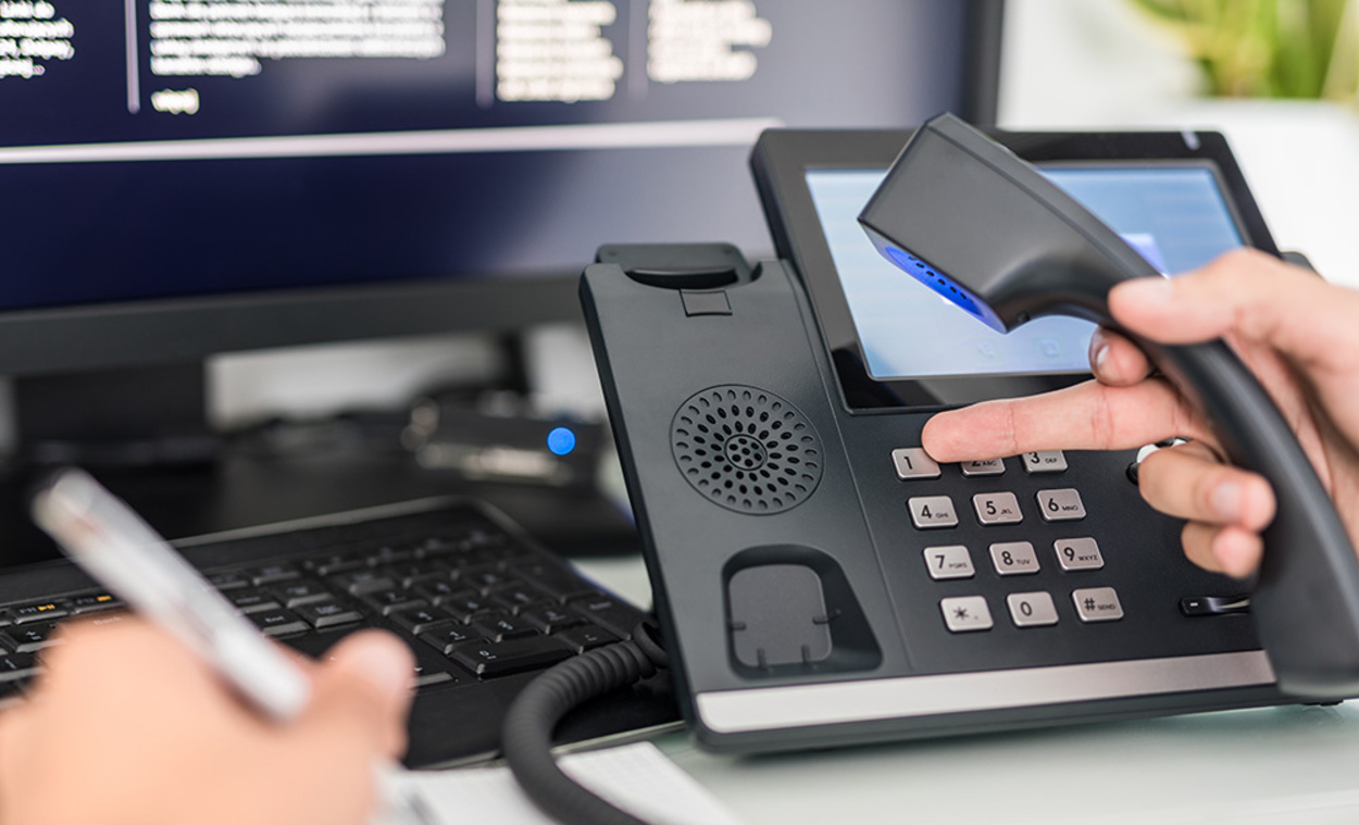 Telefon­anlagen bei CuA Elektrotechnik GbR in Neuhemsbach